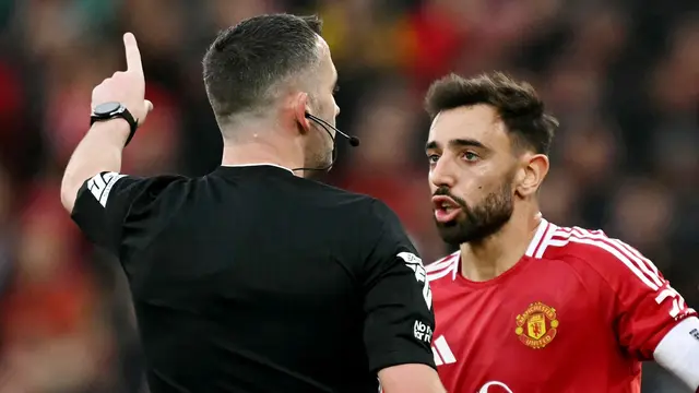 Kontroversi Kartu Merah Bruno Fernandes di Tengah Kekalahan Memalukan Manchester United - Bola berita69.org