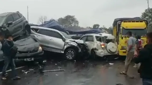 Korban Meninggal Kecelakaan di Tol Cipularang Usai Ziarah Kubur di Padalarang - News berita69.org