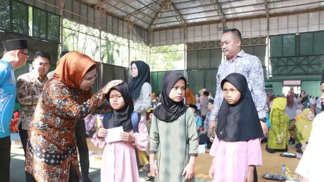 Lebaran Anak Yatim, Bupati Serang: Kami Ingin Berbagi Kebahagiaan - News berita69.org