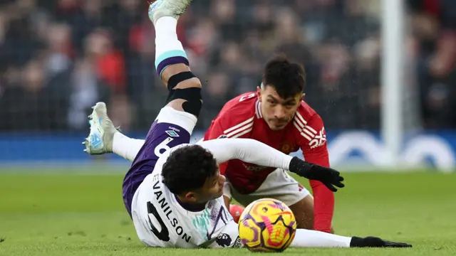 Lisandro Martinez Klaim Manchester United Tampil Baik Meski Kalah dari Bournemouth - Bola berita69.org