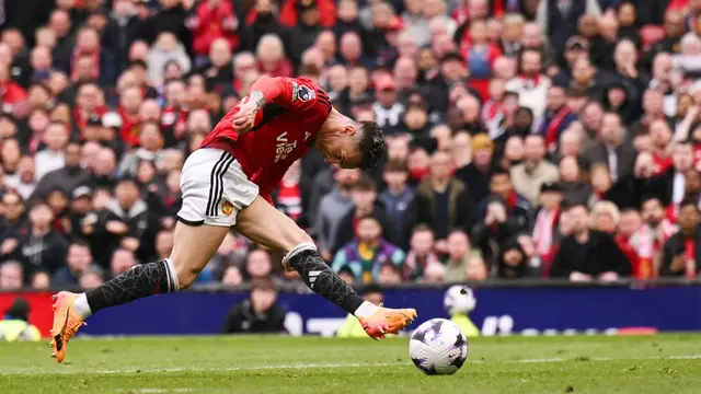 Manchester United Bisa Batal Dapat Suntikan Dana, Satu Pemain Gagal Diklaim Tak akan Tinggalkan Klub - Bola berita69.org