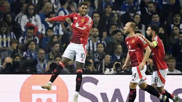 Manchester United Makin Serius Bahas Pemecatan Erik ten Hag, Sudah Ada 4 Calon Penggantinya - Bola berita69.org