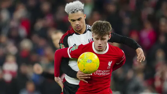 Manchester United Nekat Sikut Chelsea dan Liverpool demi Rekrut Bek Kiri Idaman - Bola berita69.org