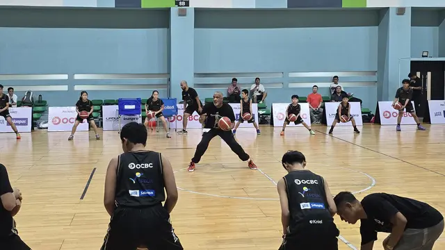 Mantan Pelatih LeBron James Latih Pebasket Muda Indonesia, Lakukan Pendekatan Berbeda - Bola berita69.org