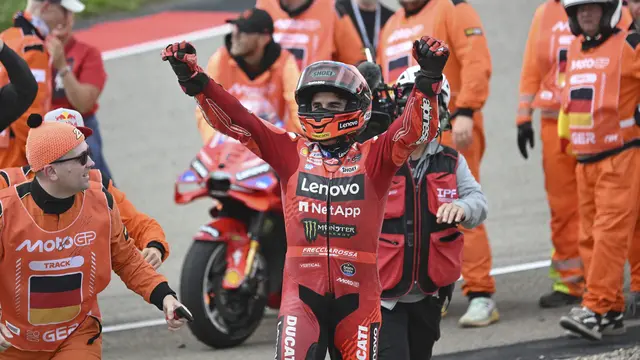 Marc Marquez Selebrasi Aura Farming Usai Menang MotoGP Jerman 2025 - Bola berita69.org