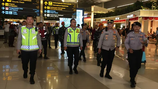 Momen Polri dan TNI Lakukan Patroli Bersama, dari Bandara Soekarno Hatta sampai Ada di Depok - News berita69.org