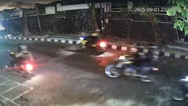 Pastikan Tak Masuk Dalam Kampus, Polisi Tangkap 16 Orang Terkait Ricuh Unisba dan 2 Ditetapkan Tersangka - News berita69.org