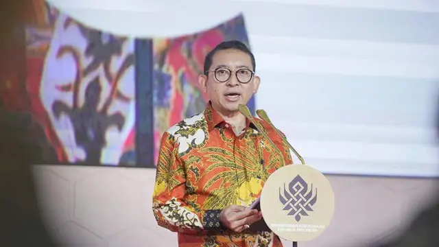 Peluncuran Buku Sejarah Baru Mundur, Fadli Zon Buka Suara - News berita69.org
