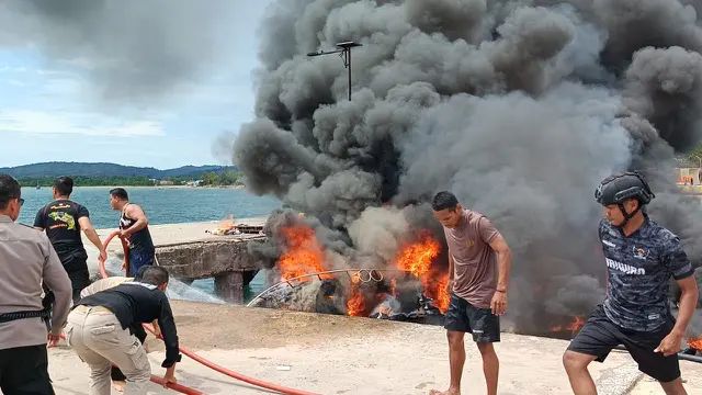 Penyebab Speed Boat Rombongan Cagub Malut Benny Laos Meledak di Kepulauan Taliabu - News berita69.org