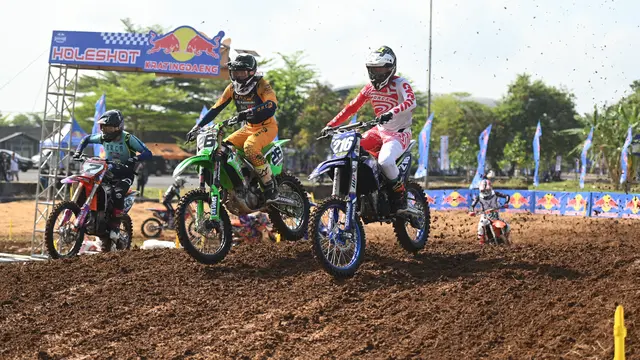 Persaingan Memperebutkan Tiket Wild Card MXGP 2025 Makin Sengit di Seri 2 Supercrosser 2024 - Bola berita69.org