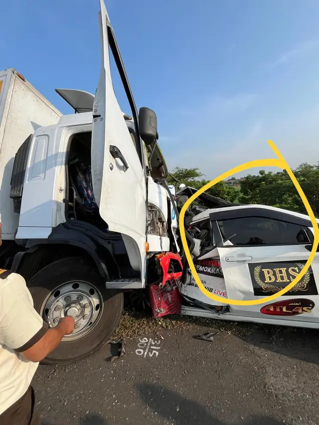 Polisi Olah TKP Kecelakaan Wartawan TVOne di Tol Pemalang - News berita69.org