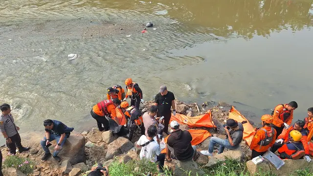 Polisi Soal 7 Jenazah di Kali Bekasi: Mereka Terlibat Minum-Minuman Beralkohol - News berita69.org