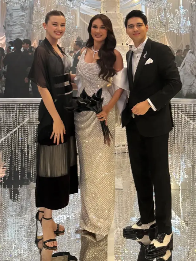 Potret Buket Bunga Hitam Unik Calla Lilly di Resepsi Luna Maya, Ini Makna di Baliknya - Hot berita69.org