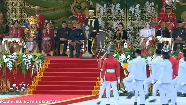 Prabowo Duduk di Samping Kanan Jokowi di Panggung Kehormatan Saat Upacara HUT ke-79 RI di IKN - News berita69.org
