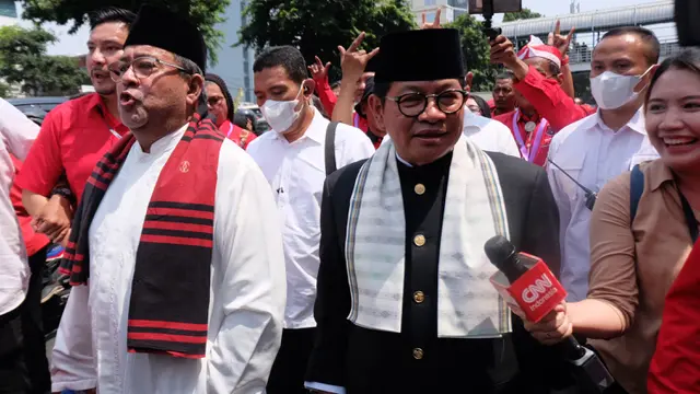 Pramono Tetap Bersepeda di Area CFD Saat Masa Kampanye Pilgub Jakarta - Pemilu berita69.org