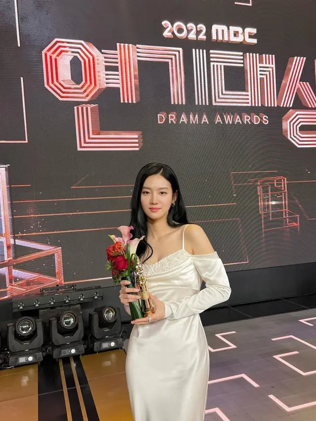Profil Park Ju Hyun yang Dirumorkan Pacaran dengan Mino WINNER, Begini Kisah Pertemuan Keduanya - Hot berita69.org