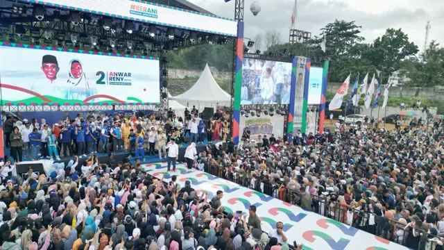 Puluhan Ribu Warga Banggai Kompak Salam 2 Jari Dukung Anwar-Reny di Pilgub Sulteng - Pemilu berita69.org