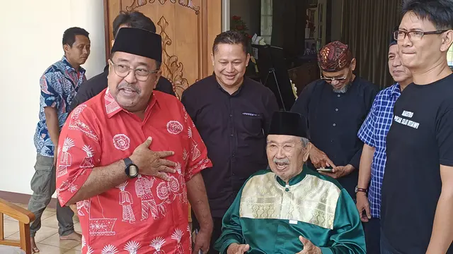 Rano Karno Sambangi Kediaman Mantan Wagub Jakarta Eddie Marzuki - Pemilu berita69.org
