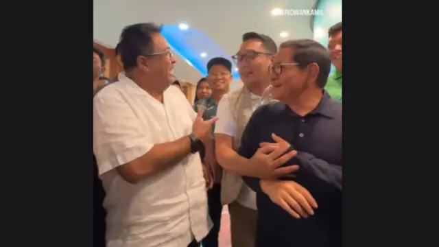 Ridwan Kamil Unggah Momen Rangkulan, Sebut Pramono Anung adalah Gurunya - Pemilu berita69.org