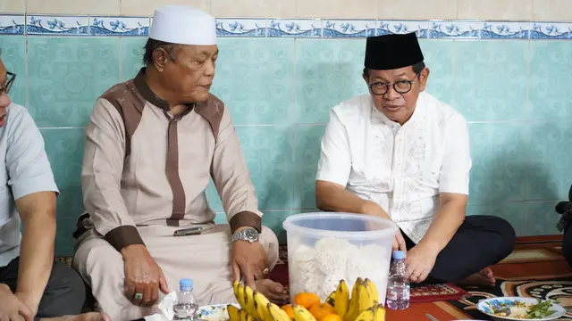 Silaturahmi ke Dua Ulama Besar Jaktim, Pramono Dapat Nasihat dan Doa - Pemilu berita69.org