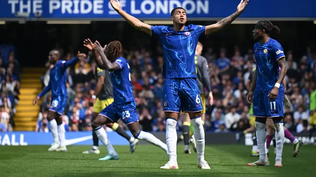 Status Juara Piala Dunia Antarklub, Kenapa Chelsea Masih Tanpa Sponsor Utama di Jersey? - Bola berita69.org