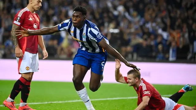 Sulit Rekrut Anak Asuh Amorim, Manchester United Beralih Bidik Striker Incaran Chelsea - Bola berita69.org