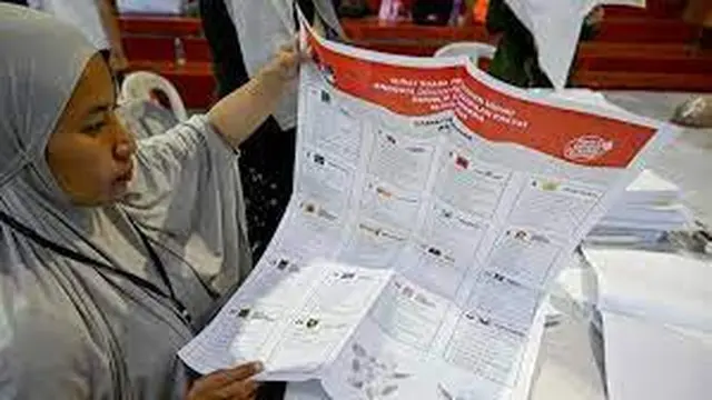Survei: Owena Mayang-Stanis Unggul Head to Head di Pilkada Mahakam Ulu 2024 - Pemilu berita69.org