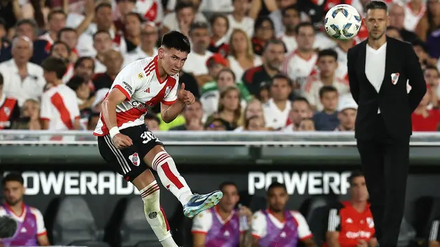 Tak Cukup Angkut 5 Pemain di Musim Panas, Manchester United Sudah Bidik Target Masa Depan dari Argentina - Bola berita69.org