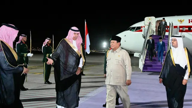 Tiba di Jeddah, Prabowo akan Bertemu Putra Mahkota Arab Saudi untuk Bahas Haji - News berita69.org