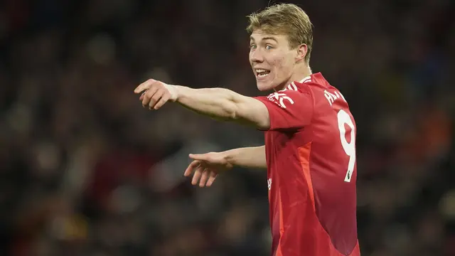 Top 3 Berita Bola: Ada Klub Serie A yang Mau Bantu Tampung Aset Tak Berguna Manchester United - Bola berita69.org