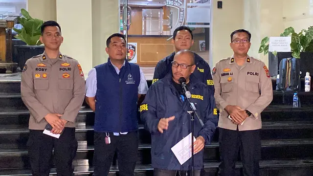 Top 3 News: Polisi Sebut Total 22 Orang Sudah Ditangkap di Kasus Judi Online Komdigi - News berita69.org