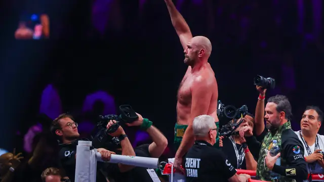 Tyson Fury Ngebet Betul Ingin Lawan Anthony Joshua - Bola berita69.org